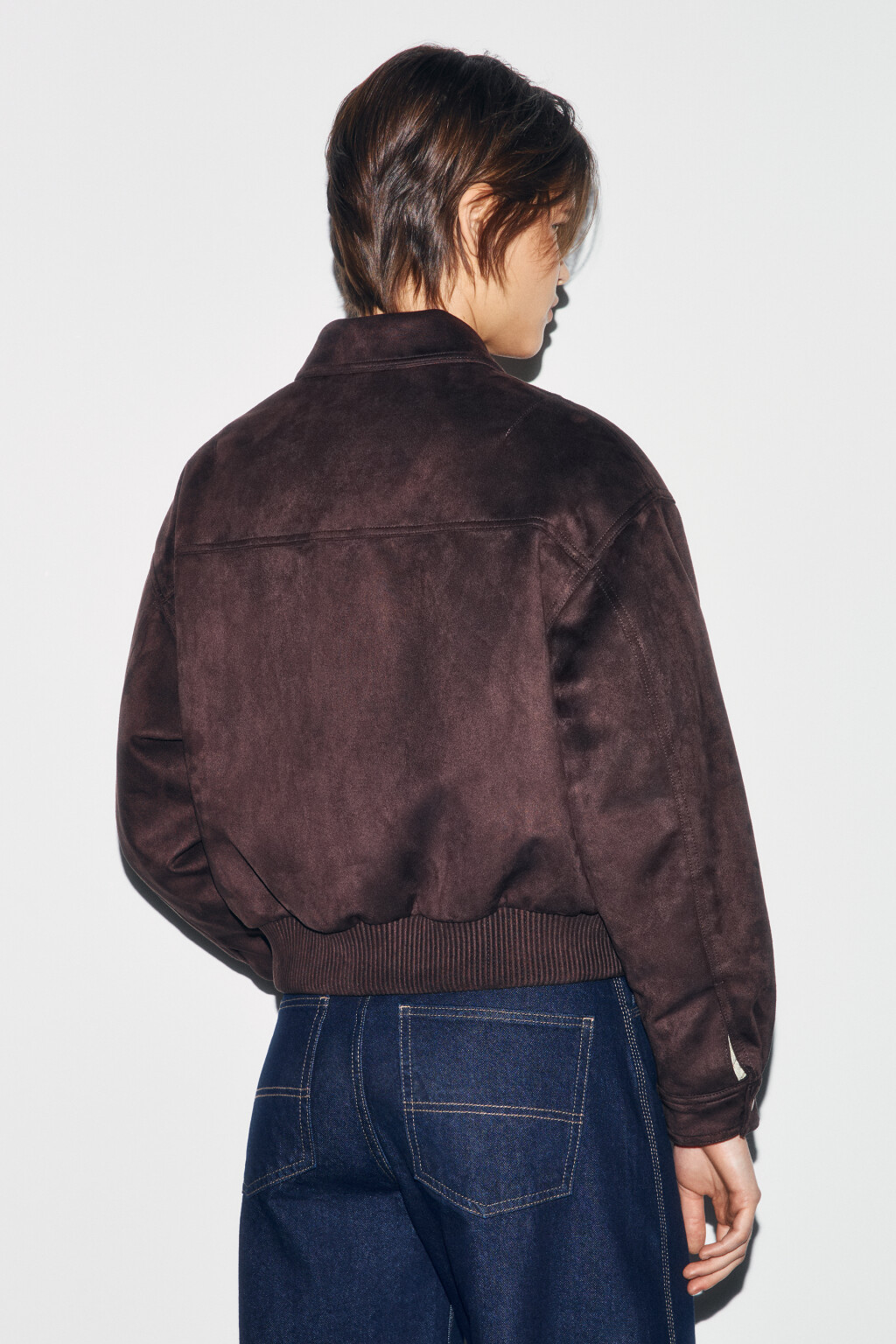 Куртка-бомбер с замшевой фактурой без капюшона - цвет коричневый - 3