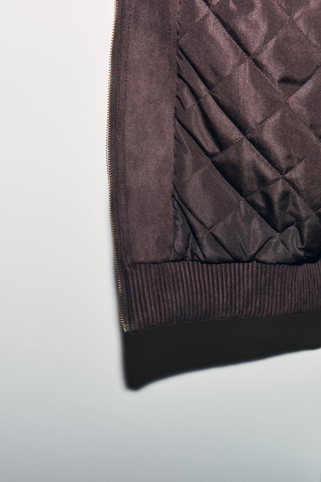 Куртка-бомбер с замшевой фактурой без капюшона - цвет коричневый - 7