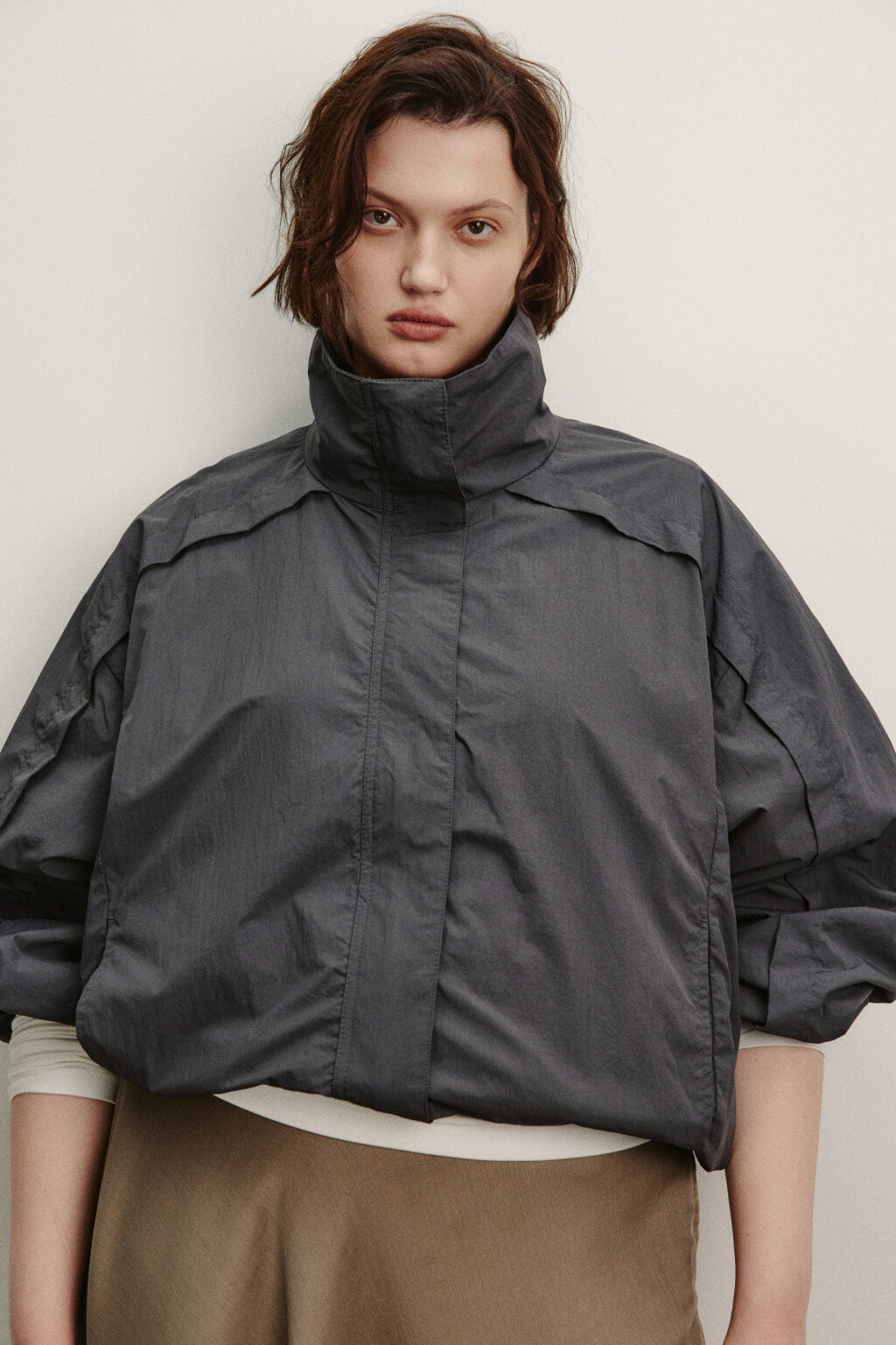 Куртка-ветровка с воротником-стойкой - цвет серый - 1