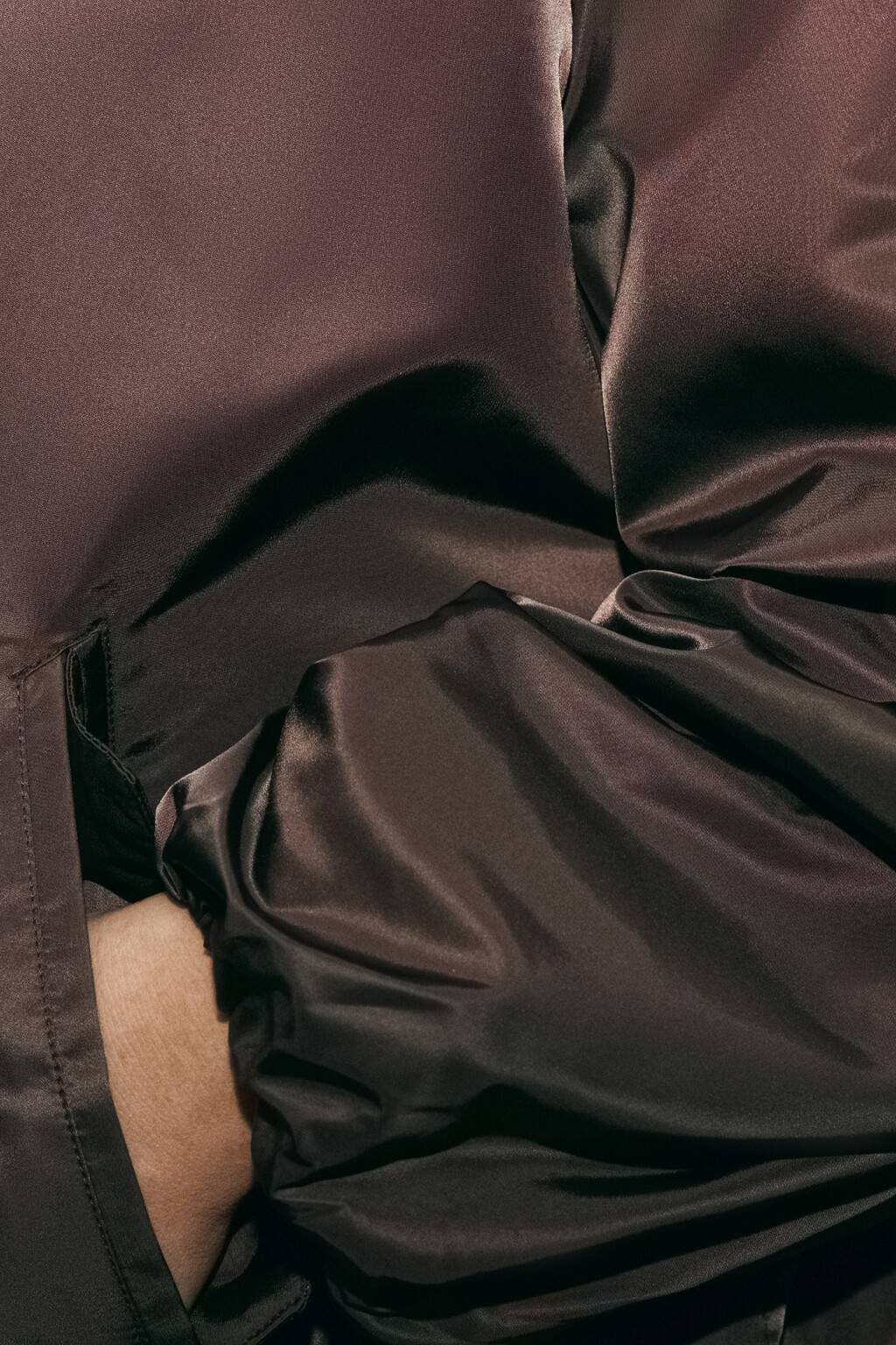 Куртка-бомбер атласная с воротником-стойкой - цвет коричневый - 5