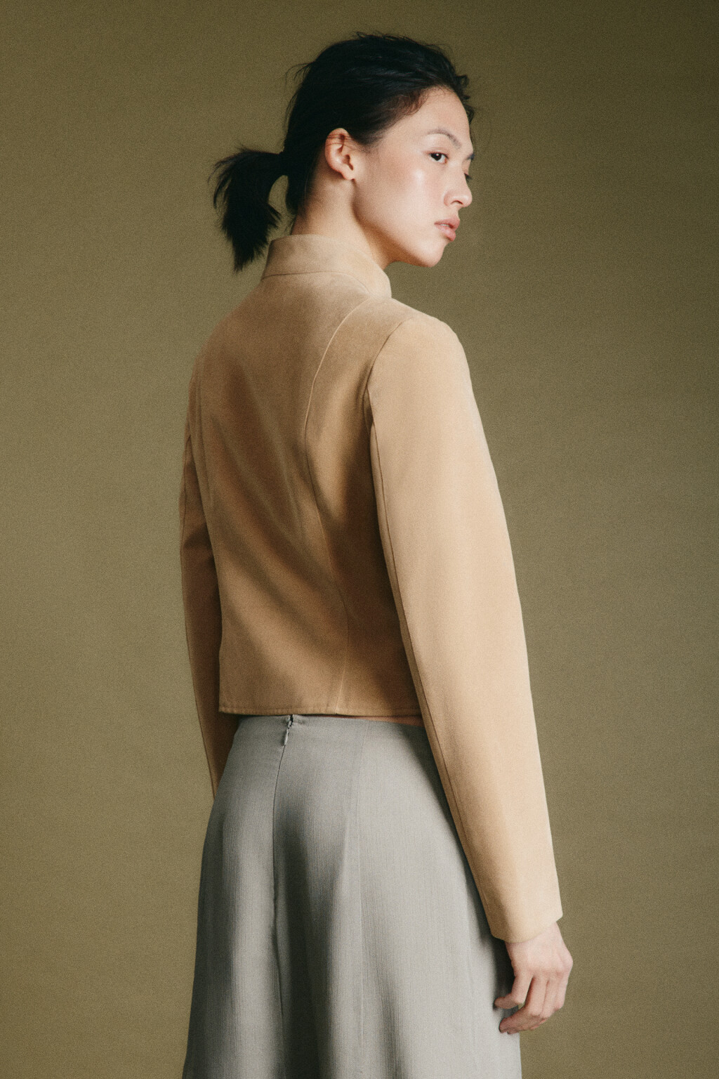 Куртка с замшевой фактурой и шнуровкой без капюшона - цвет коричневый - 4