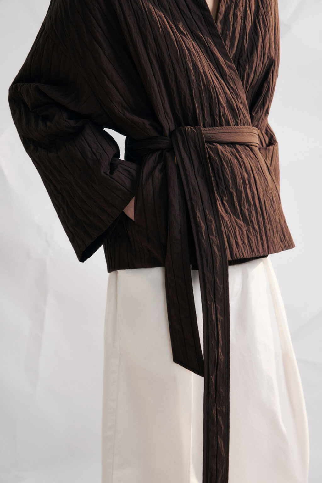 Куртка-кимоно стеганая утепленная без капюшона - цвет коричневый - 6