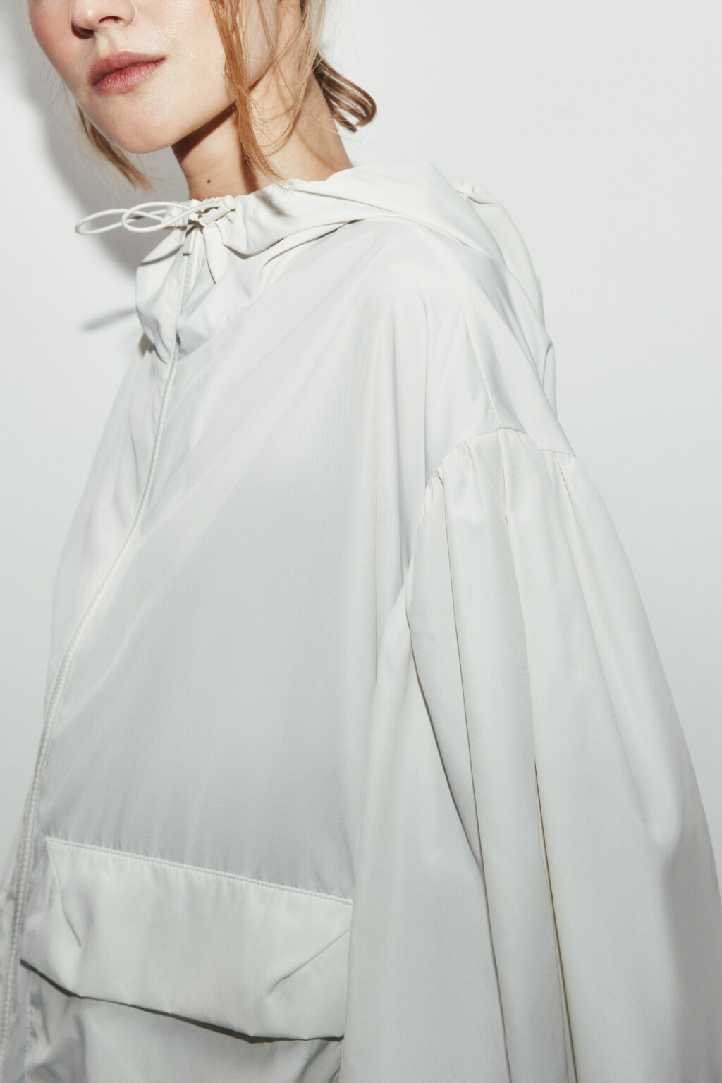 Куртка-ветровка с капюшоном - цвет молочный - 7