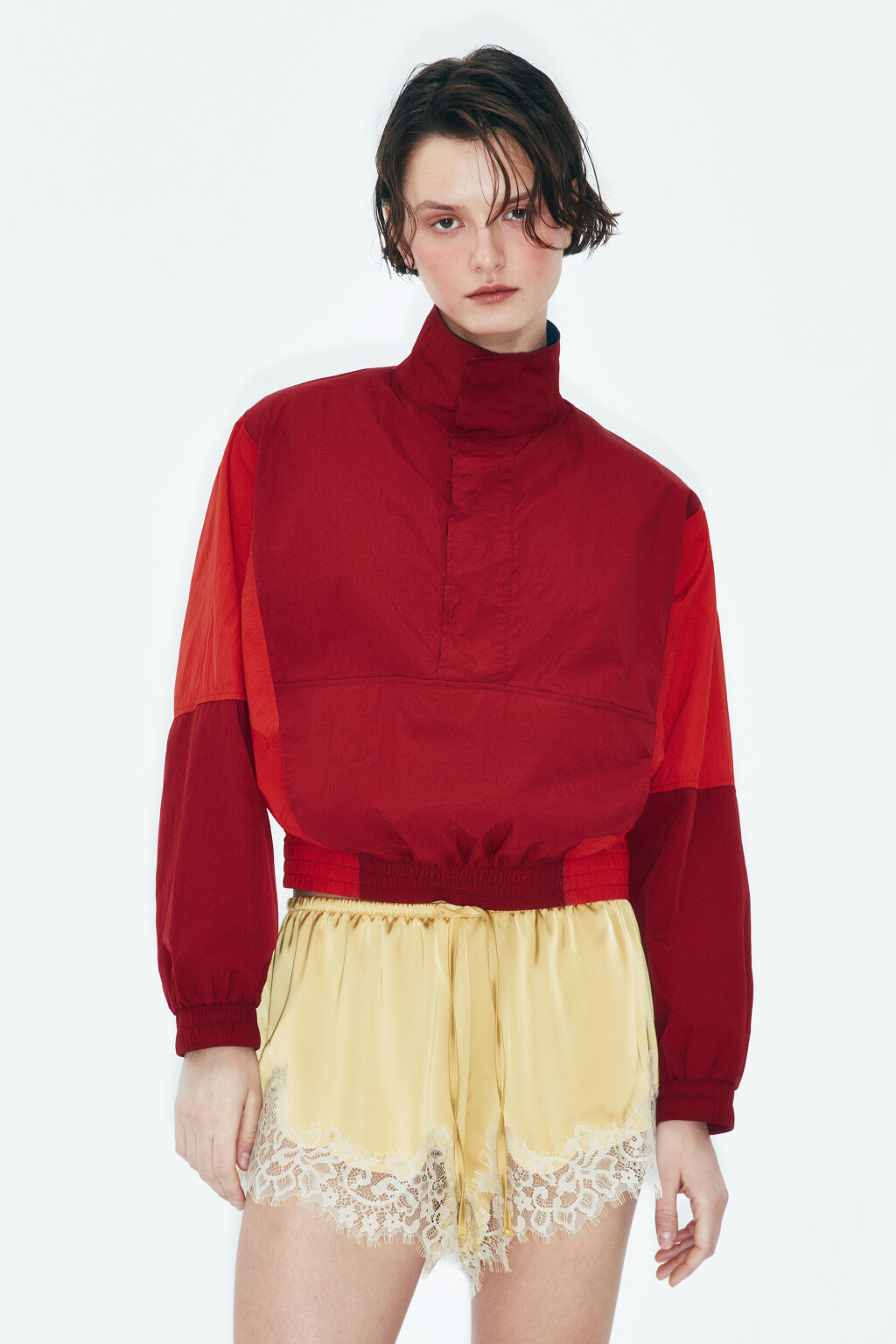 Куртка-ветровка с воротником-стойкой и подплечниками - цвет мультиколор - 4