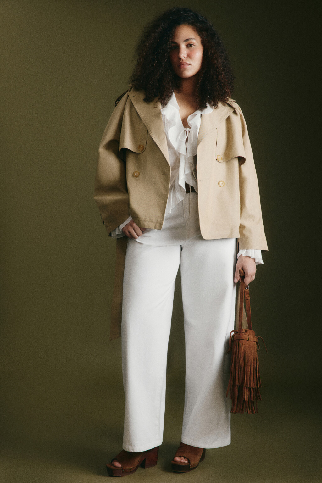 Плащ-тренчкот укороченный с пелериной - цвет коричневый - 2