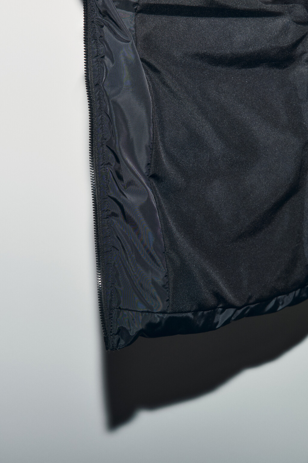 Жилет стеганый утепленный с воротником-стойкой - цвет черный - 7