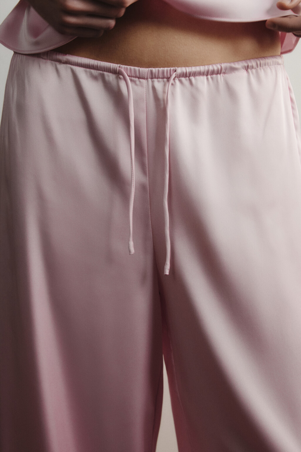 Брюки домашние атласные на завязках - цвет розовый - 5