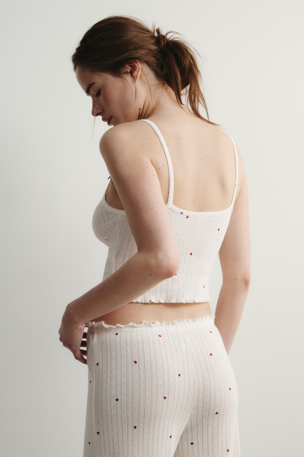 Майка-топ домашняя хлопковая укороченная ажурная - цвет ванильный - 4