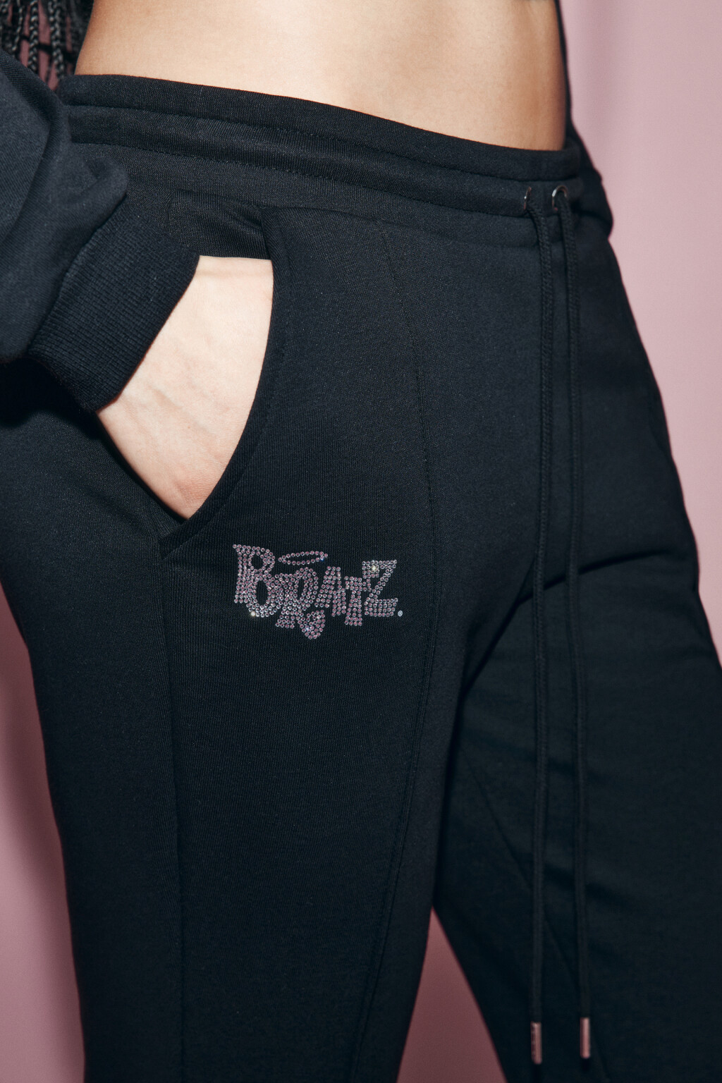 Брюки клеш с низкой посадкой и стразами на завязках - цвет черный - 6