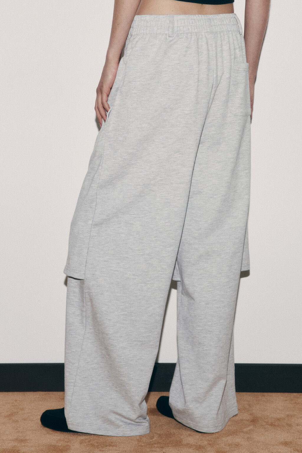 Брюки хлопковые на завязках с имитацией шорт - цвет серый - 4