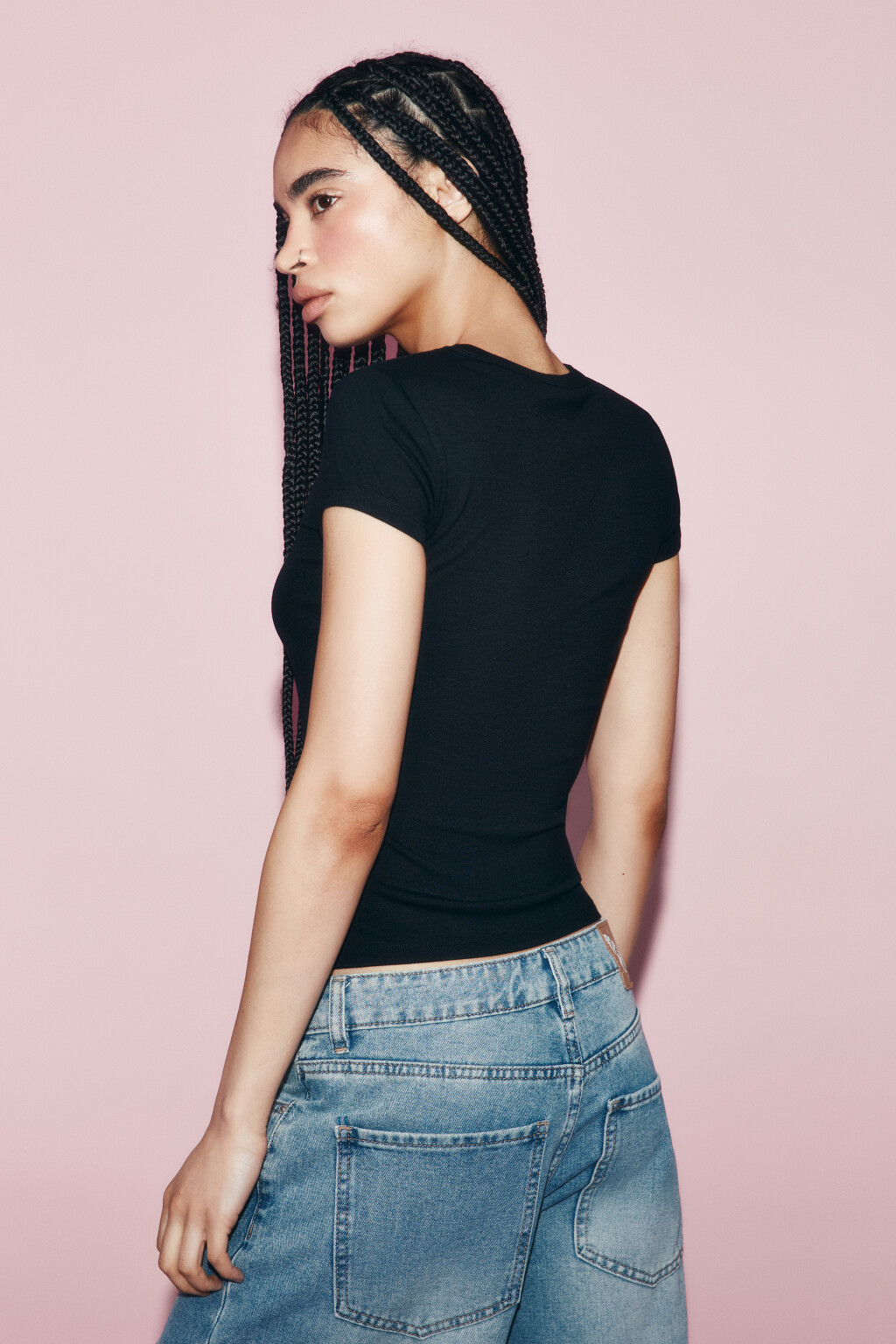 Футболка облегающая вискозная с принтом - цвет черный - 4