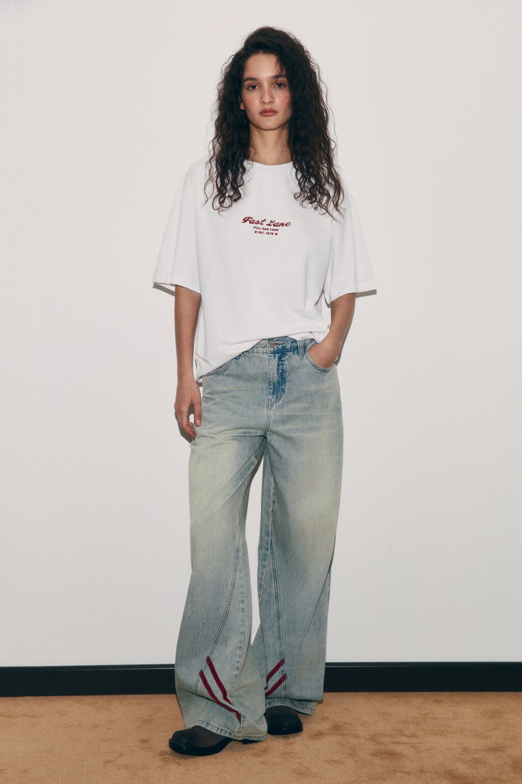 Футболка хлопковая оверсайз с принтом - цвет белый - 4