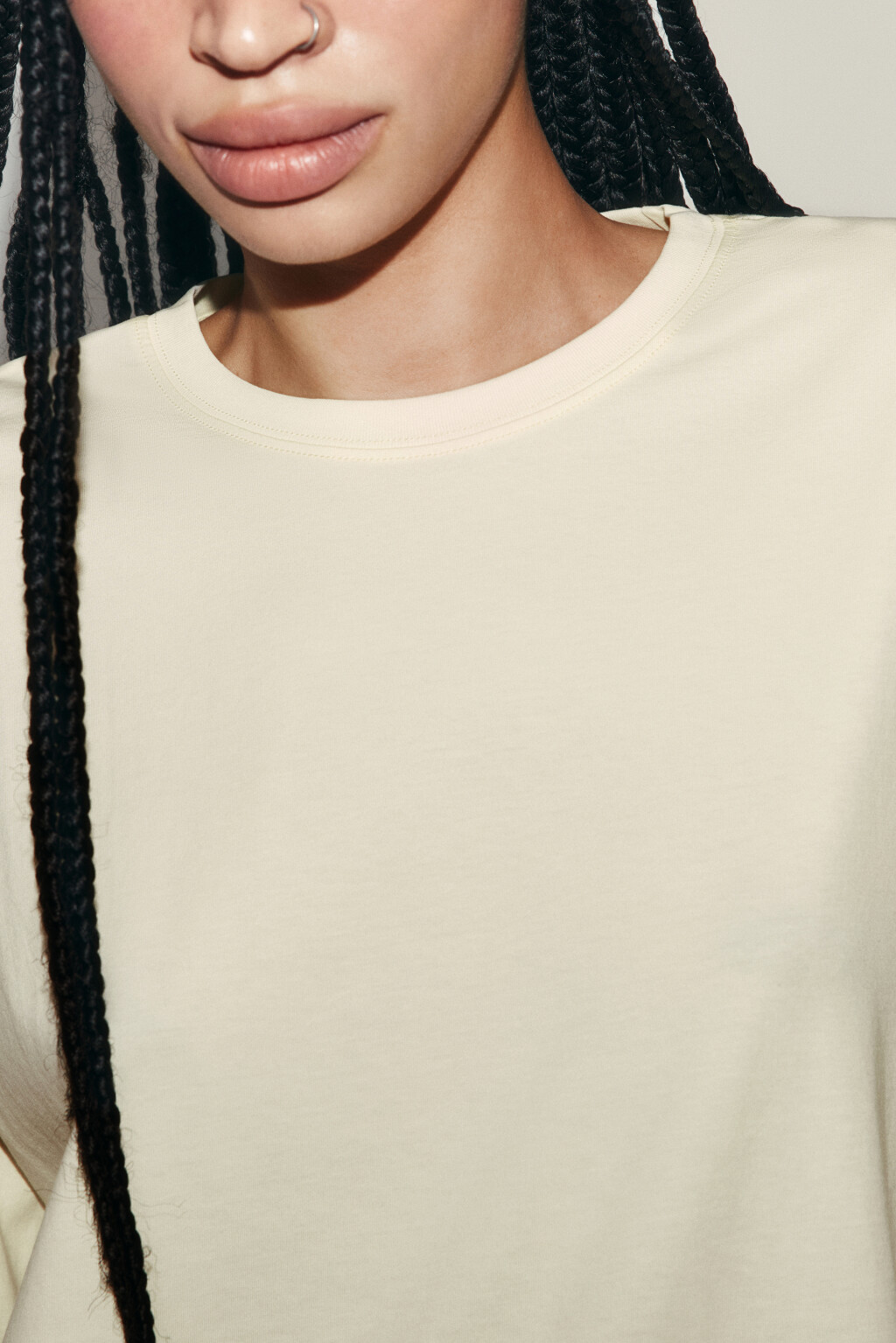 Футболка хлопковая оверсайз с крыльями бабочки - цвет желтый - 5