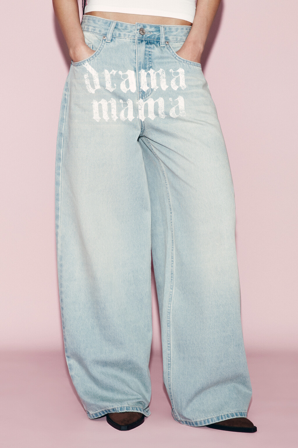 Джинсы багги со средней посадкой и принтом - цвет голубой - 4