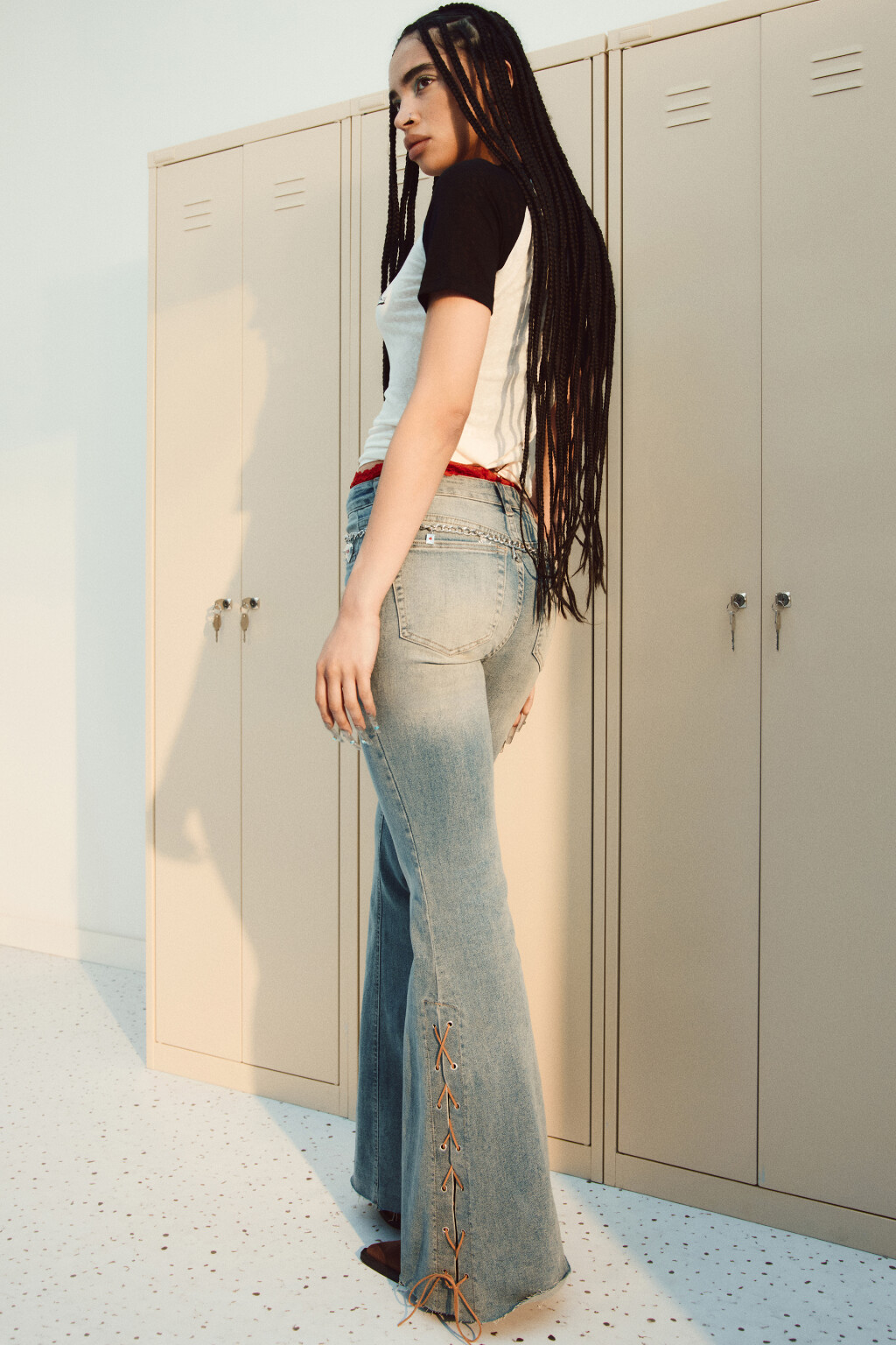 Джинсы клеш со средней посадкой и разрезами на шнуровке - цвет синий - 1