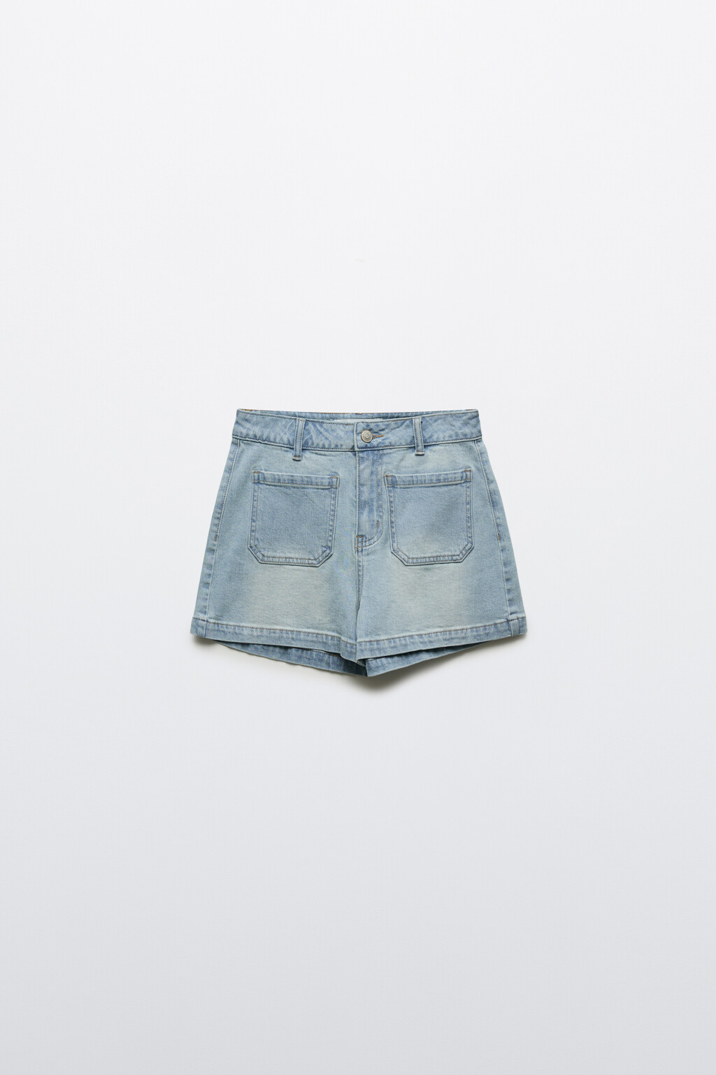 Шорты джинсовые с высокой посадкой и накладными карманами - цвет голубой - 1