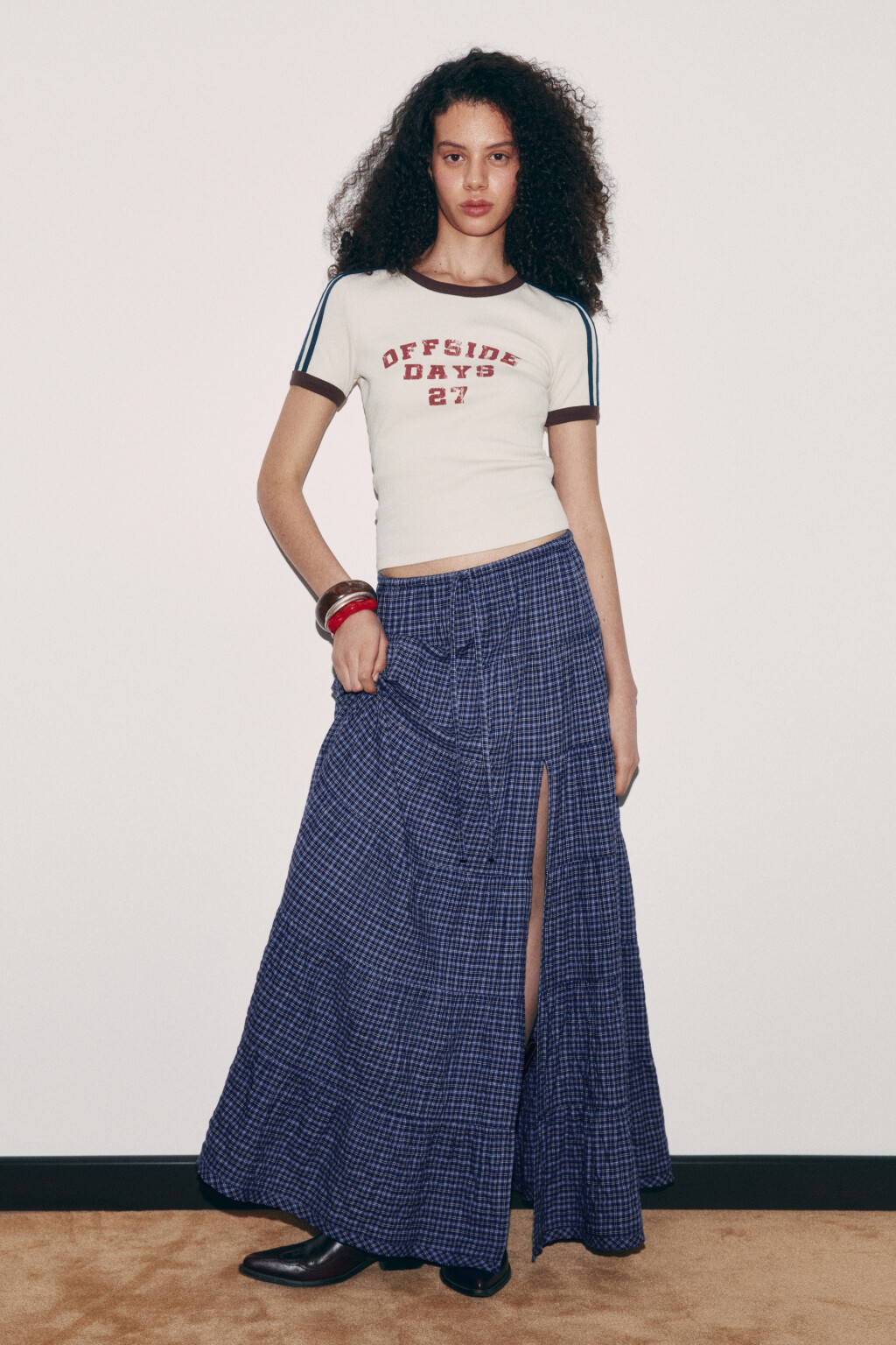 Юбка макси в клетку на завязках с воланами и разрезом - цвет синий - 6