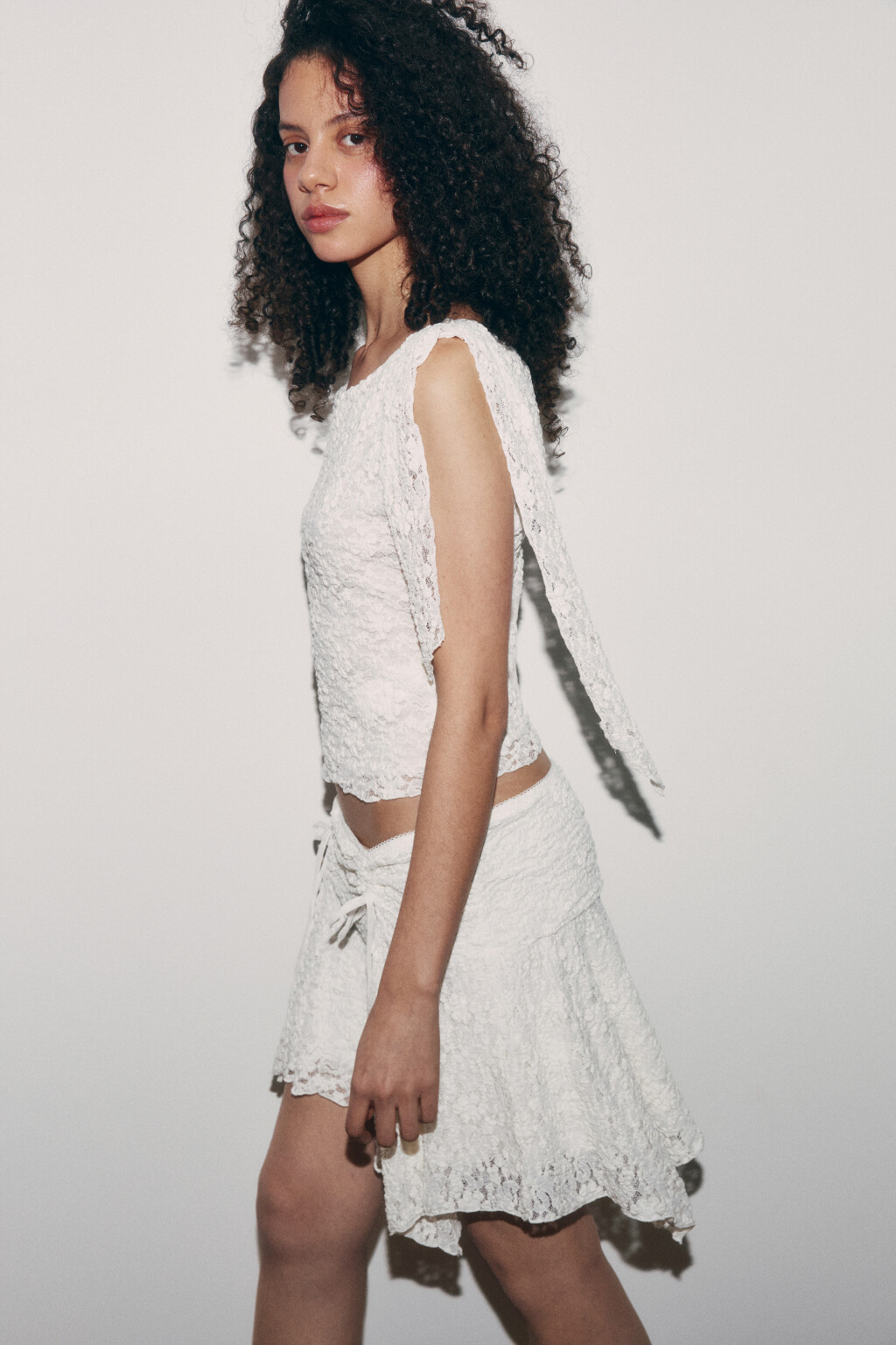 Блузка-топ ажурная - цвет молочный - 1