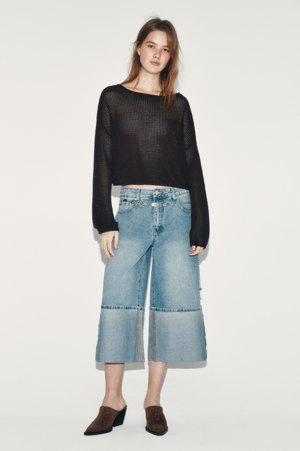 Джемпер вязаный укороченный с закрученными краями - цвет коричневый - 4