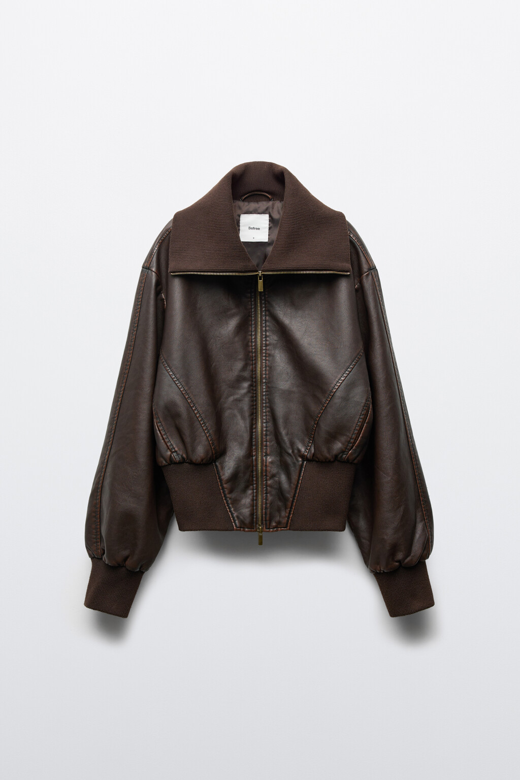 Куртка укороченная с кожаной фактурой и воротником - цвет коричневый - 1