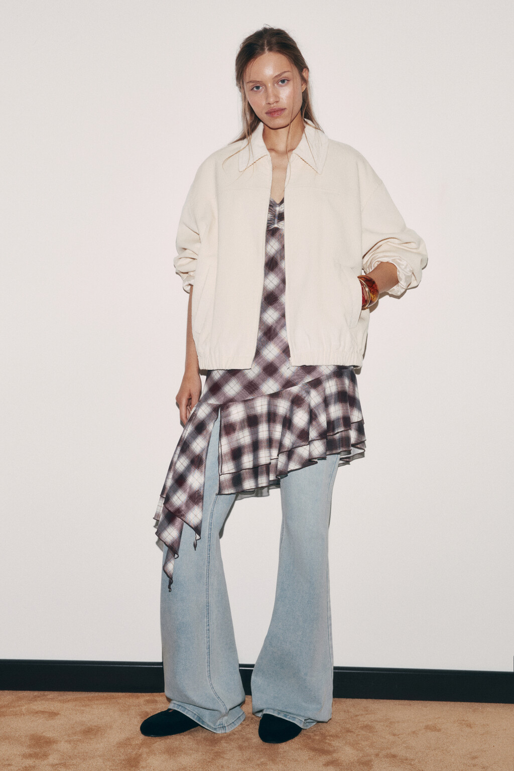 Куртка-бомбер вельветовая с отложным воротником - цвет молочный - 5