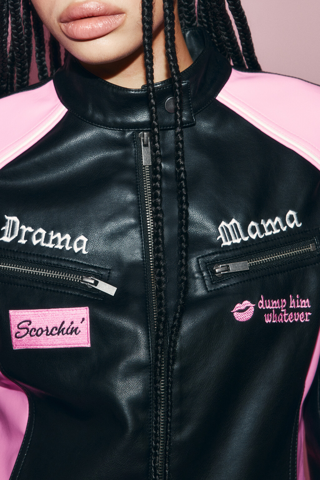 Куртка из искусственной кожи с вышивкой - цвет мультиколор - 7