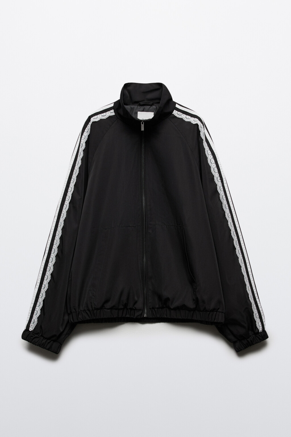 Куртка-ветровка с кружевными лампасами без капюшона - цвет черный - 1