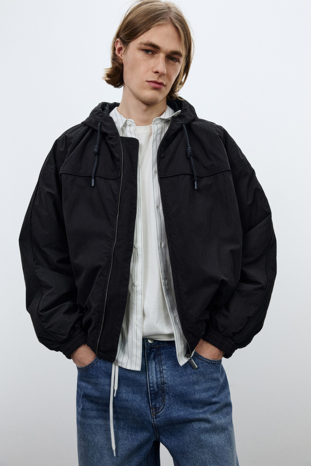 Куртка-бомбер с капюшоном - цвет черный - 1