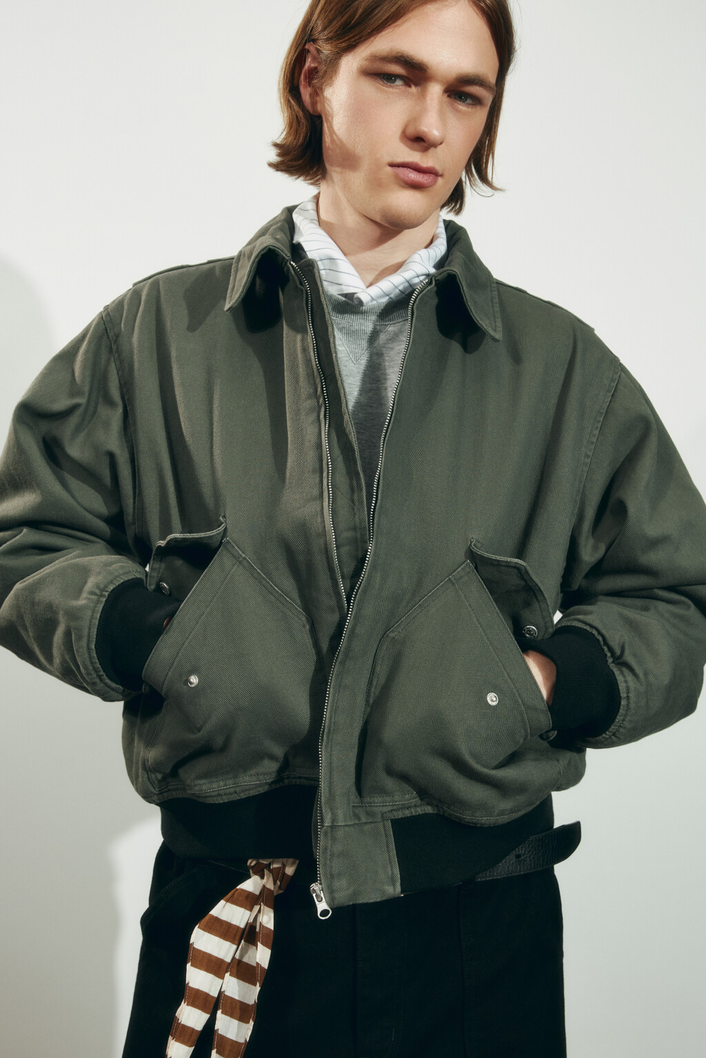 Куртка-бомбер джинсовая с отложным воротником - цвет зеленый - 1