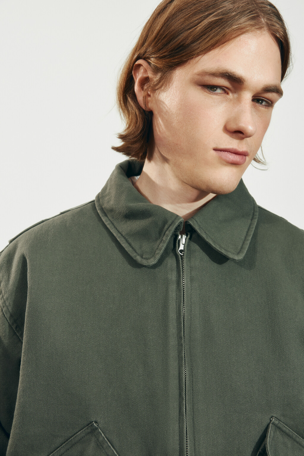 Куртка-бомбер джинсовая с отложным воротником - цвет зеленый - 7