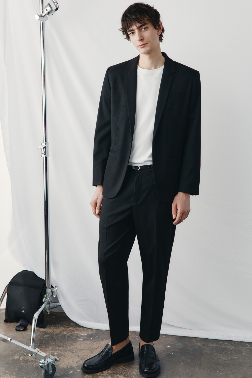 Пиджак приталенный однобортный с вискозой - цвет черный - 2