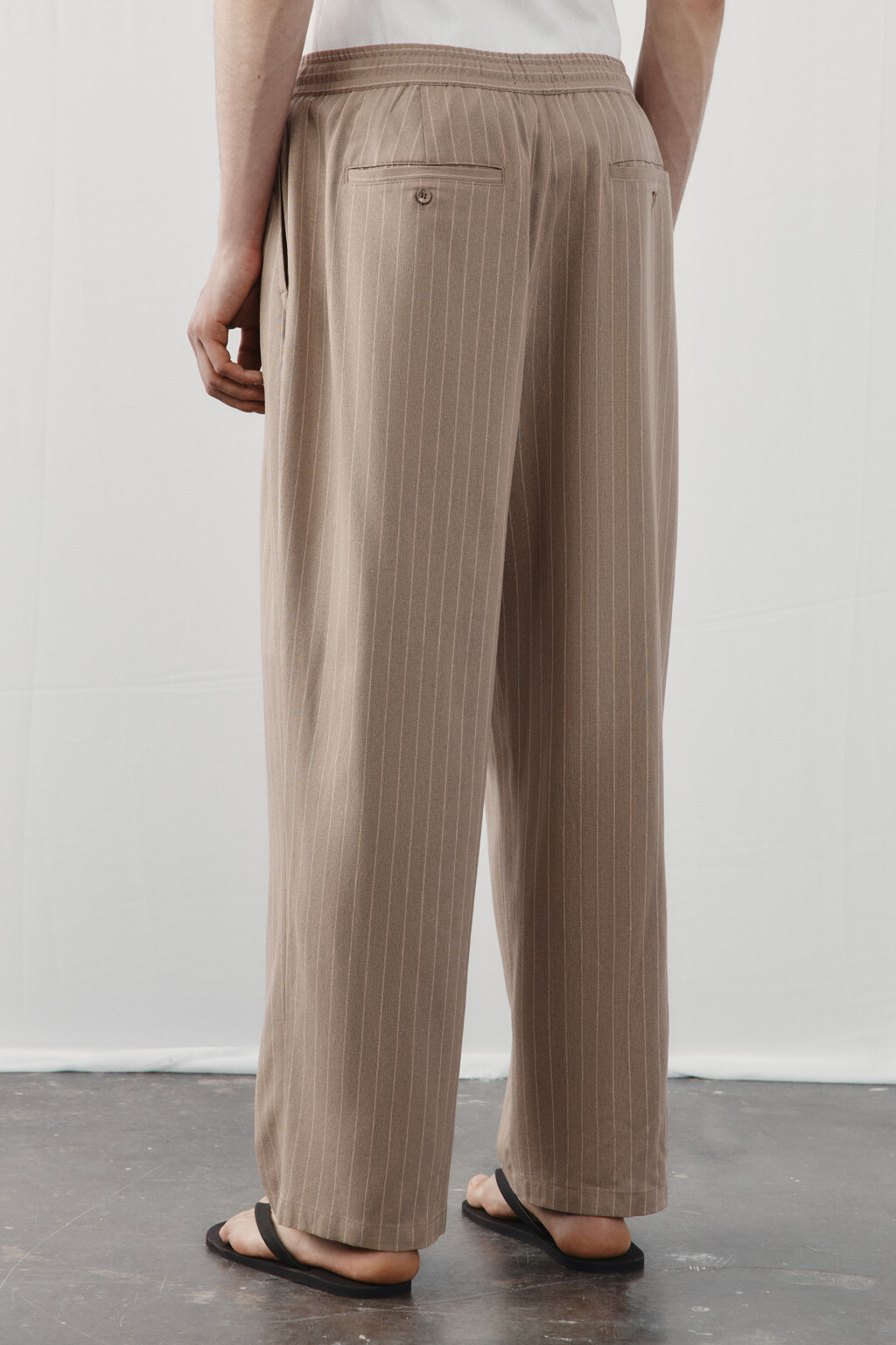 Брюки широкие трикотажные на завязках со льном - цвет коричневый - 3