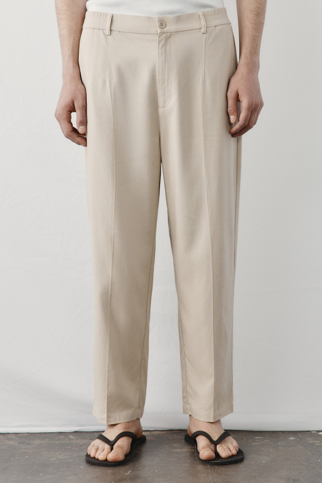Брюки вискозные прямые со льном и средней посадкой - цвет бежевый - 2