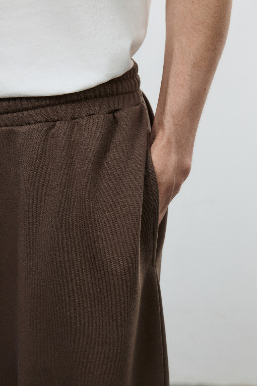Брюки-джоггеры со средней посадкой - цвет коричневый - 6