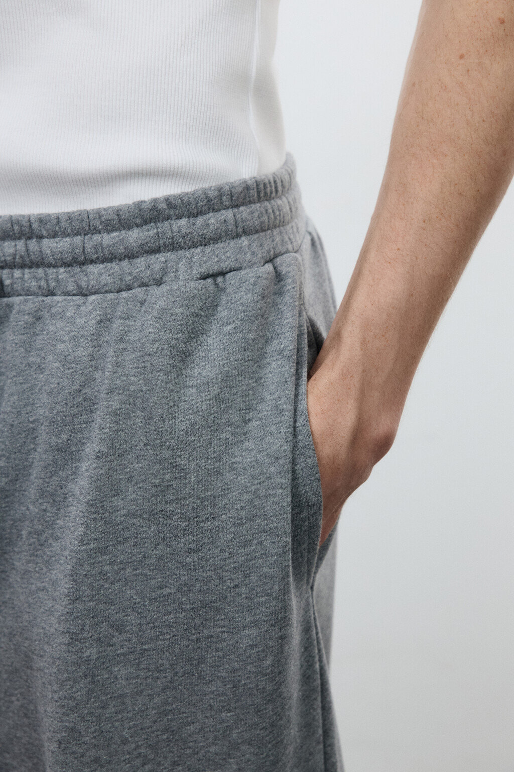 Брюки-джоггеры со средней посадкой - цвет серый - 7