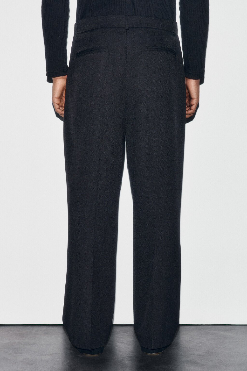 Брюки straight fit костюмные со средней посадкой - цвет черный - 3