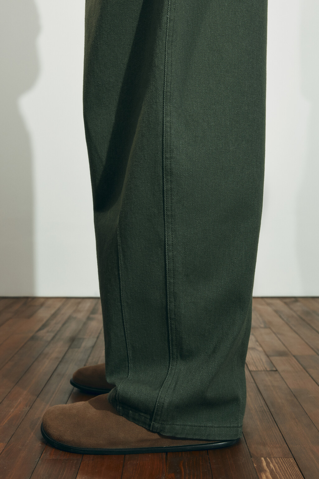 Брюки wide leg со средней посадкой в рубчик - цвет зеленый - 7
