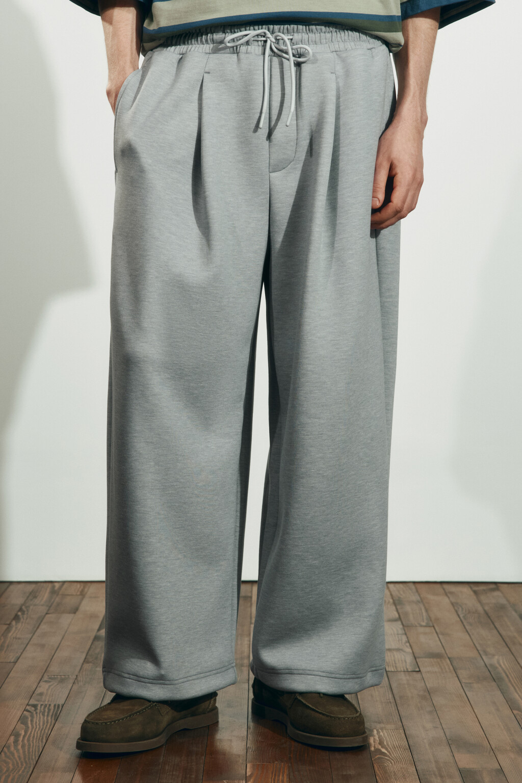 Брюки wide leg со средней посадкой на завязках - цвет серый - 2