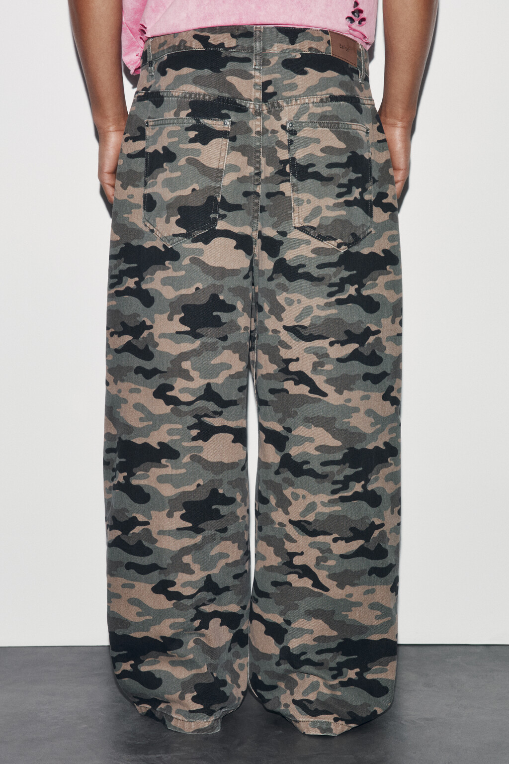 Брюки широкие хлопковые с принтом хаки - цвет мультиколор - 3