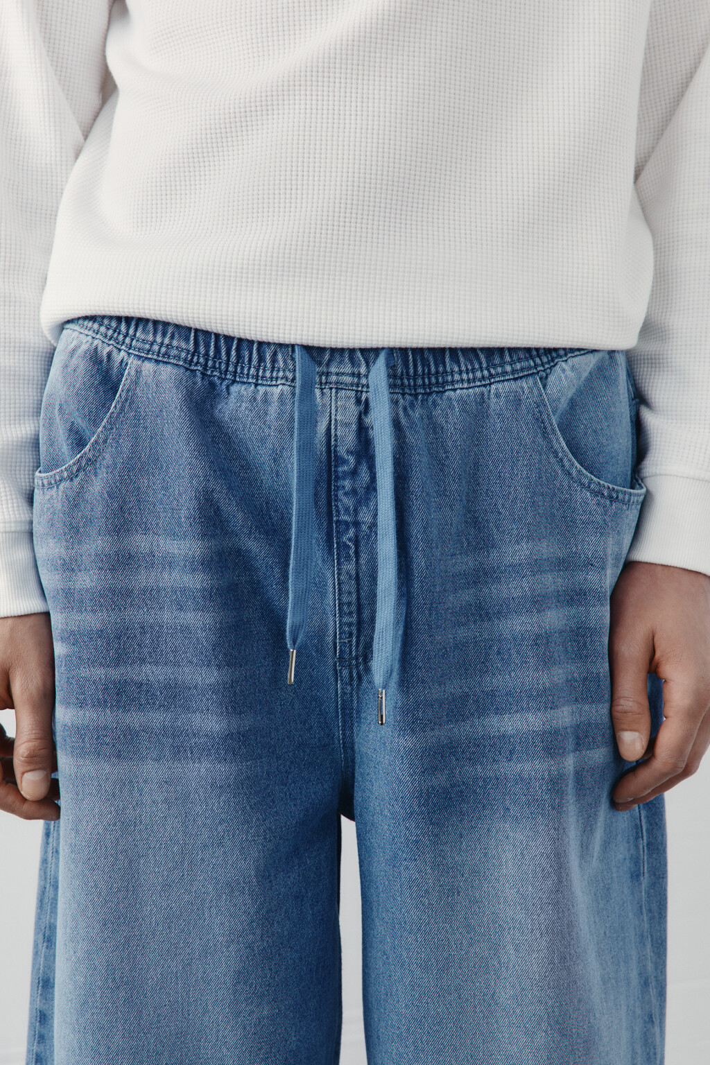 Джинсы baggy fit со средней посадкой на резинке - цвет голубой - 5