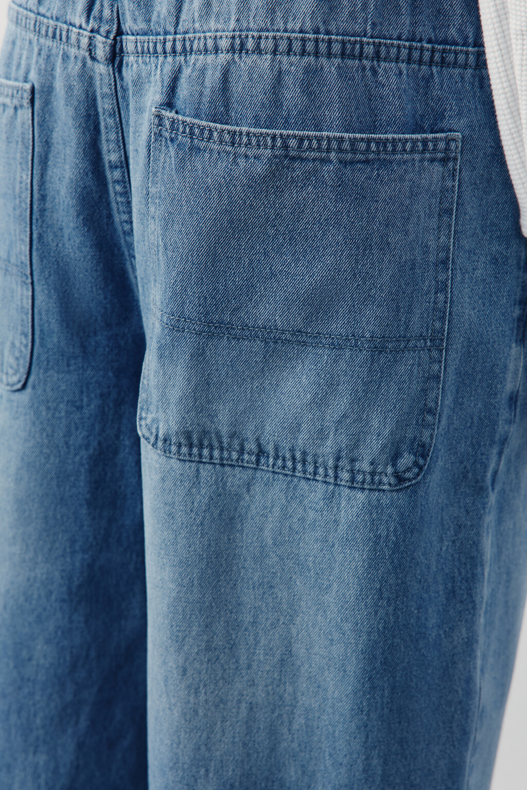 Джинсы baggy fit со средней посадкой на резинке - цвет голубой - 6