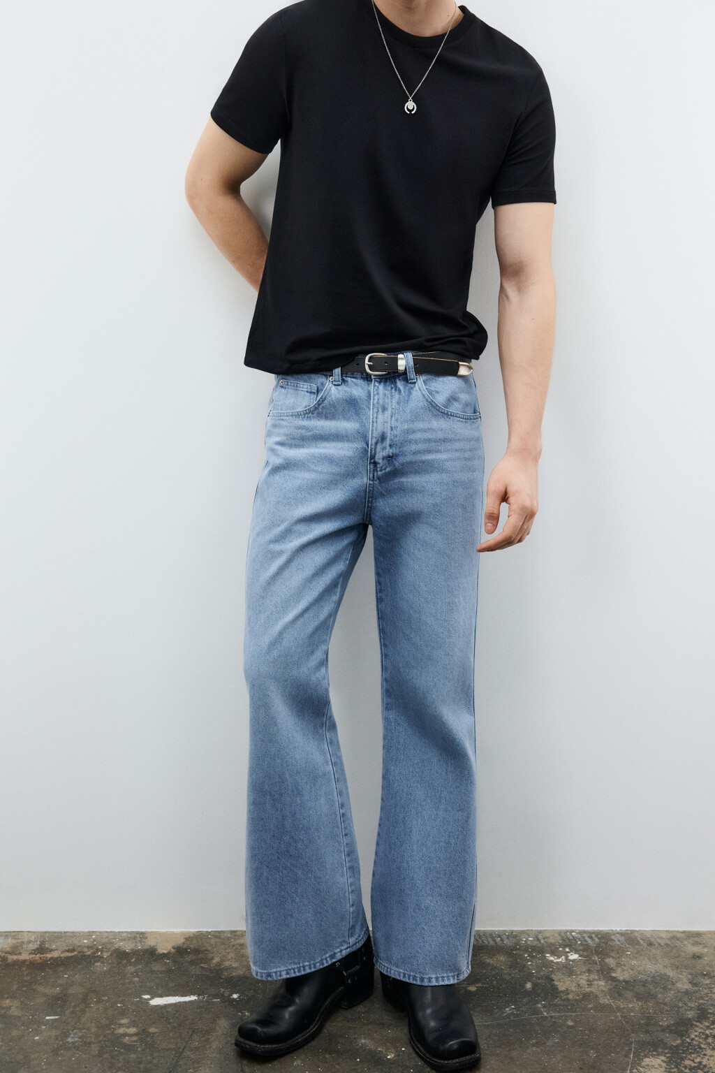 Джинсы клеш со средней посадкой - цвет голубой - 1