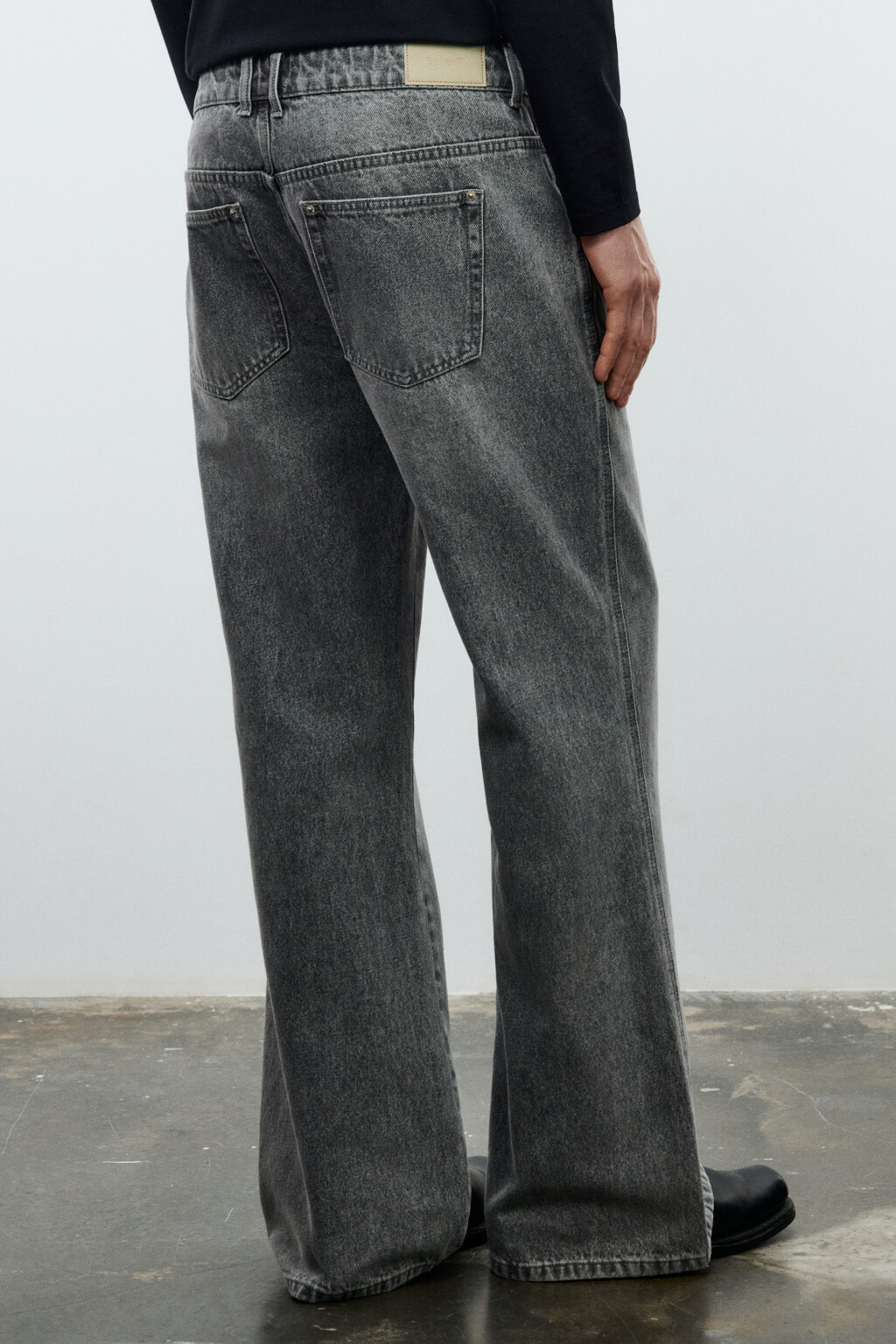 Джинсы клеш со средней посадкой - цвет серый - 4