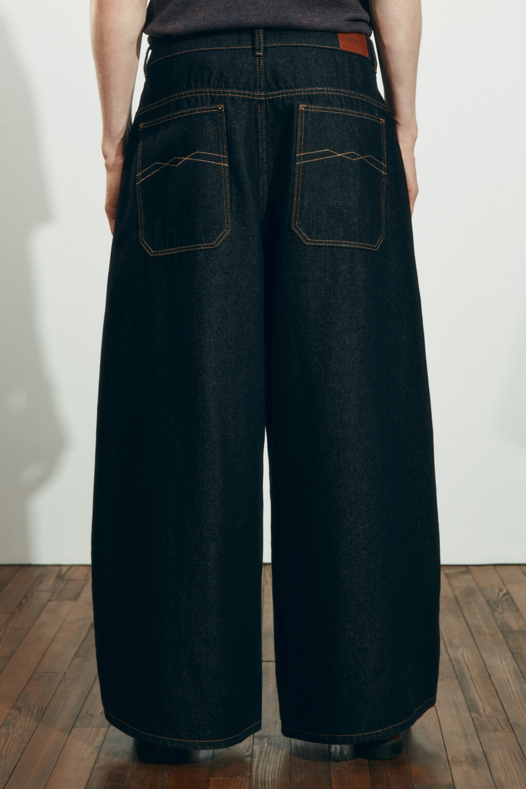 Джинсы baggy fit со средней посадкой и складками - цвет синий - 4