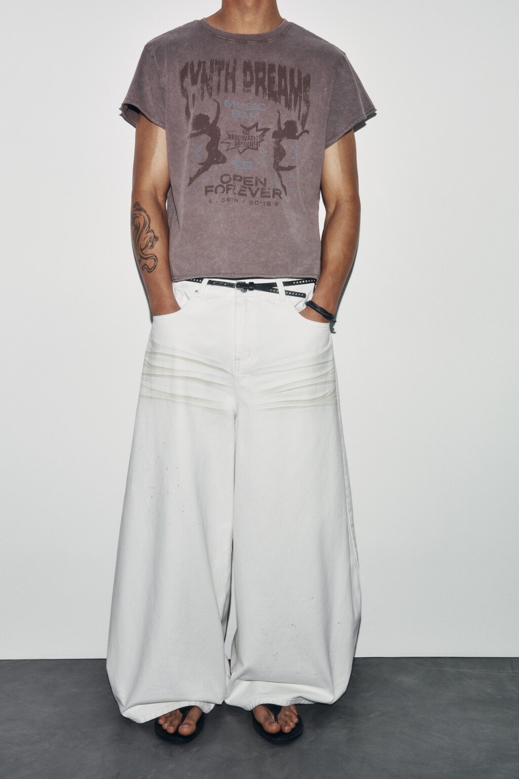 Джинсы baggy fit со средней посадкой с эффектом грязи - цвет молочный - 2