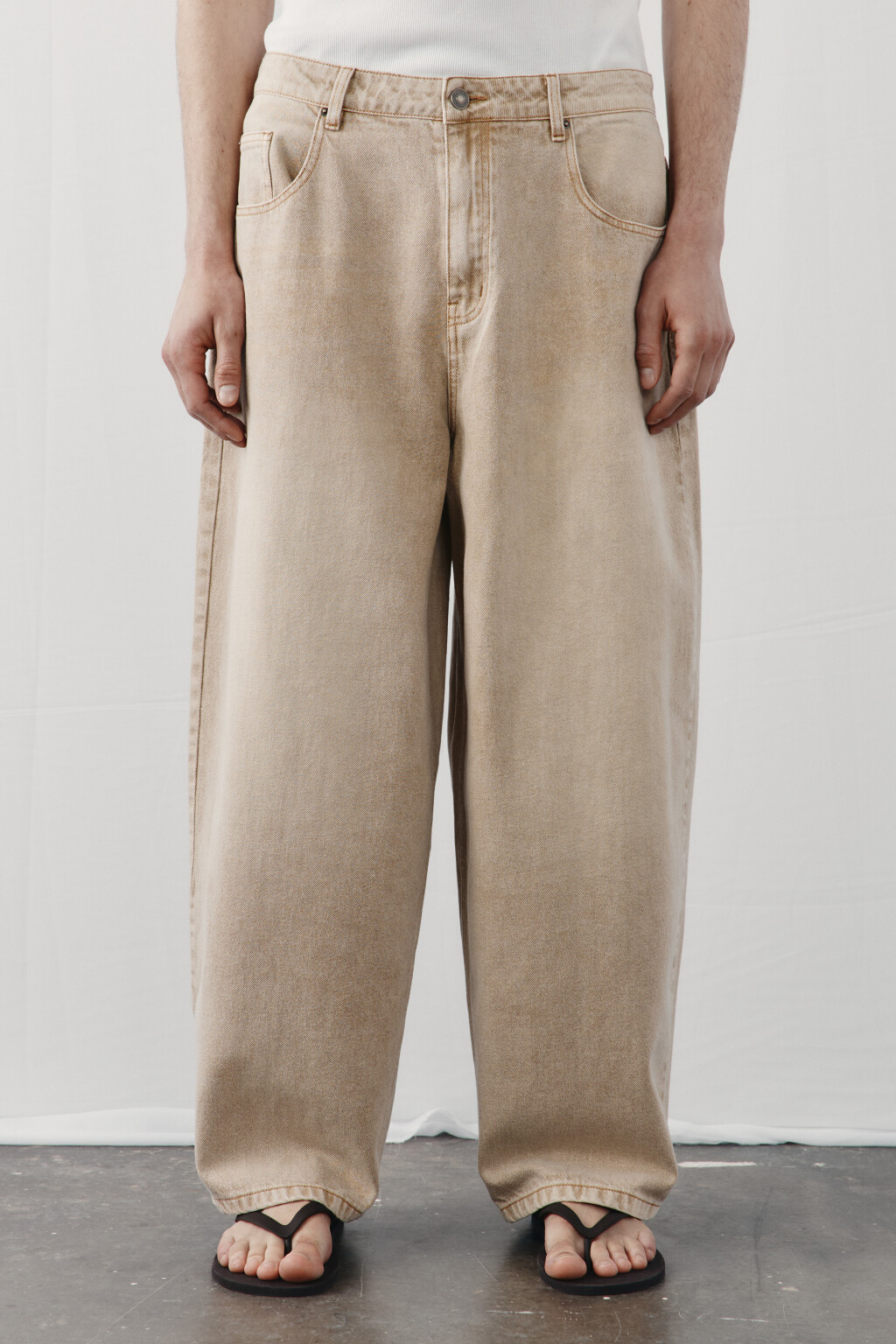 Джинсы широкие со средней посадкой - цвет бежевый - 3