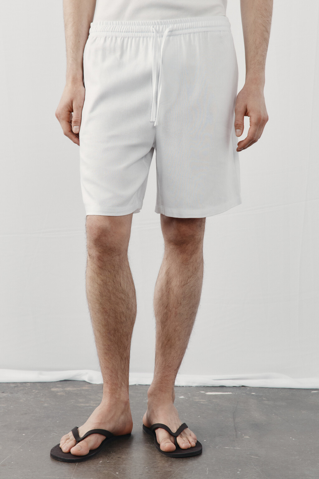 Шорты вискозные со льном на завязках - цвет белый - 2