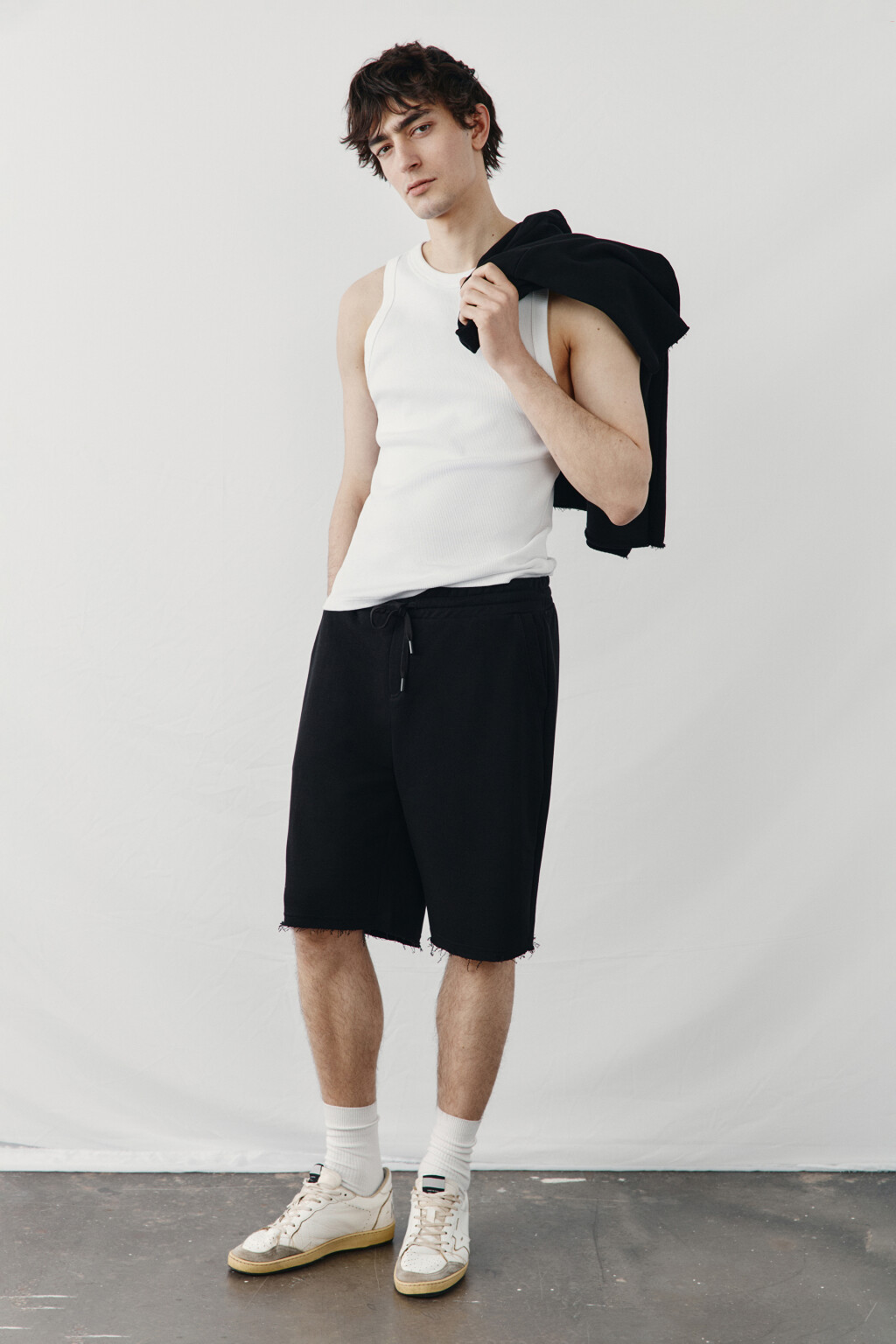 Шорты хлопковые со средней посадкой на завязках - цвет черный - 1