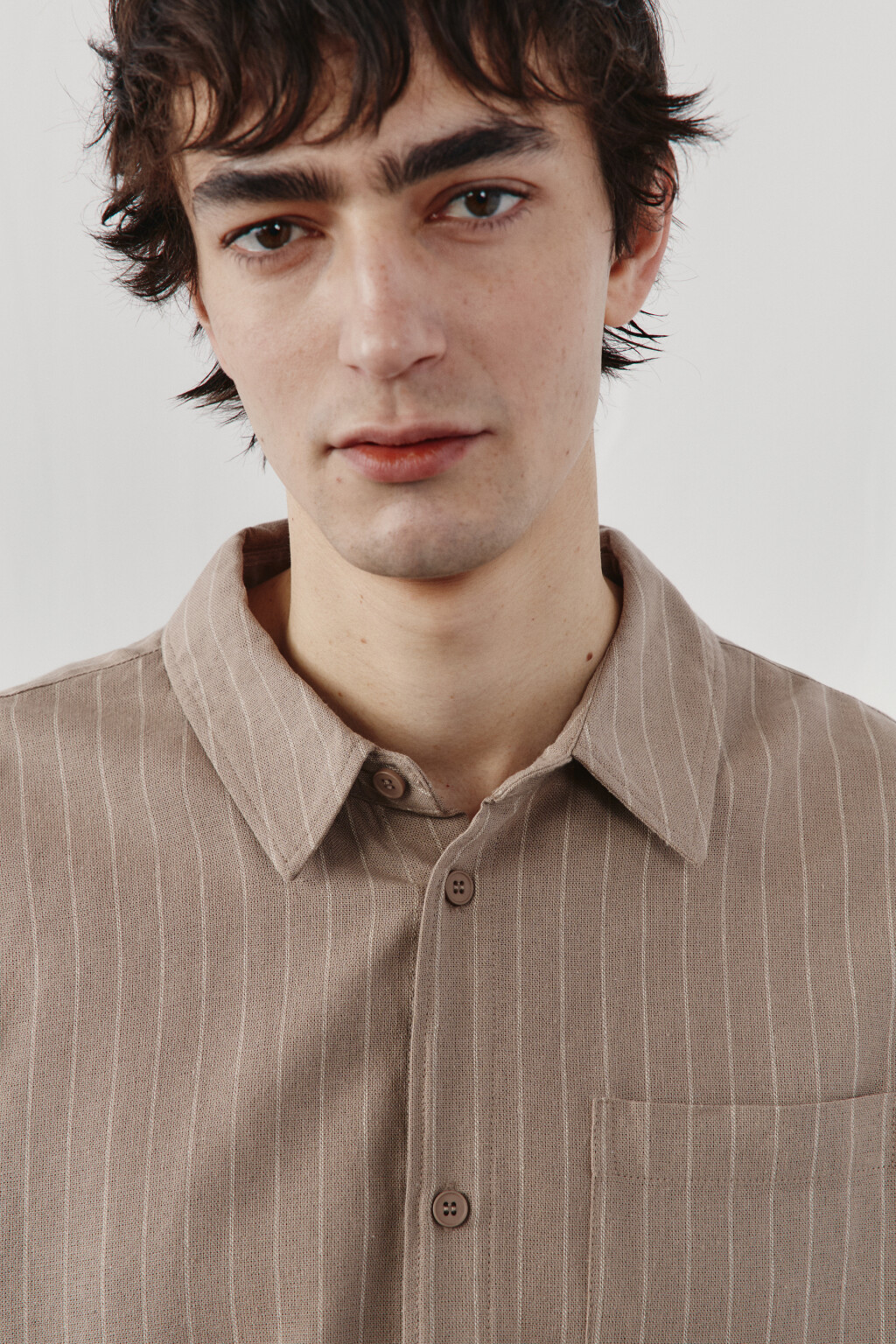 Рубашка базовая вискозная со льном - цвет коричневый - 5