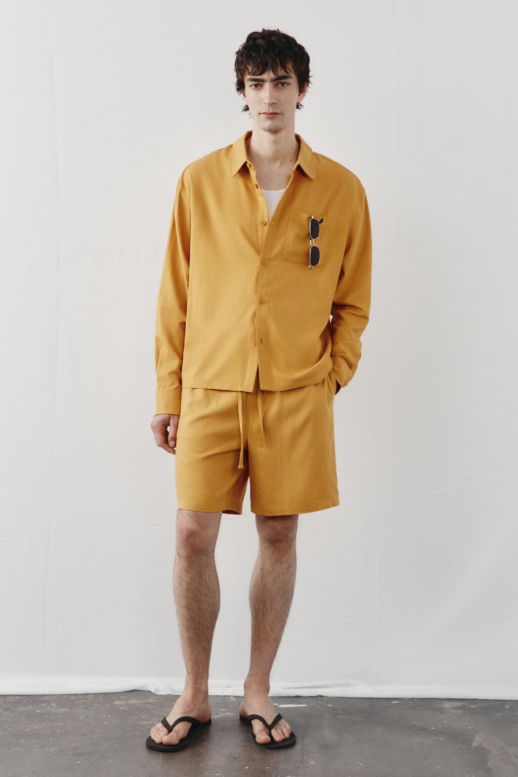 Рубашка базовая вискозная со льном - цвет желтый - 4